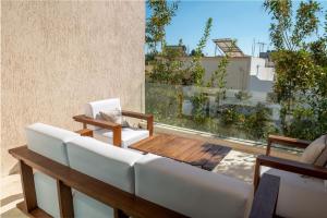Ban công/sân hiên tại Victoria Luxury Villa