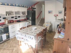 Køkken eller tekøkken på Esplanade Crescent