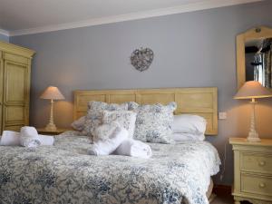 Katil atau katil-katil dalam bilik di Parsnip Place - Uk32606 +3 gambar