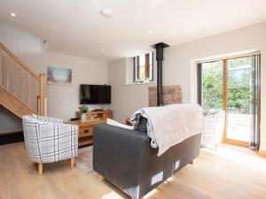 Et tv og/eller underholdning på Poppy Cottage - Uk31296