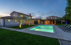 Bazén v ubytování Villa Gemini nebo v jeho okolí