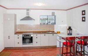 Kuchyň nebo kuchyňský kout v ubytování Ferienwohnung Sommersdorf