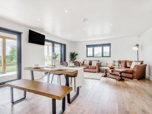Χώρος καθιστικού στο Oak Tree Lodge - Uk38383