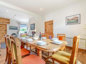 Et opholdsområde på Captains Rest + 27 billeder