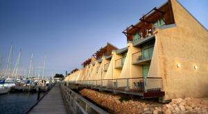 Budova, kde se prázdninový dům nachází