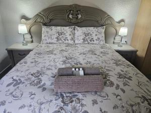 Ένα ή περισσότερα κρεβάτια σε δωμάτιο στο Chandané Guesthouse +12 φωτογραφίες