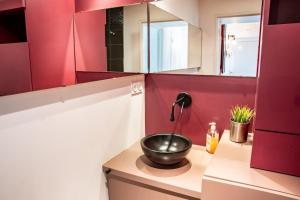 Kupatilo u objektu Le cocon des Lices - 3 bedrooms - Places des Lices +17 fotografija