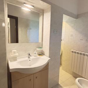 Ένα μπάνιο στο Casale Demilca