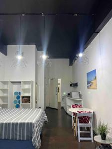 Η κουζίνα ή μικρή κουζίνα στο 333 Apartment