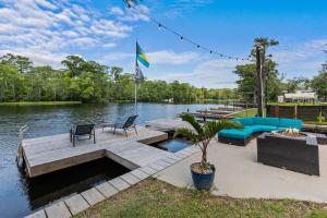 Gallery image of Pirate's Cove Bungalow in Conway