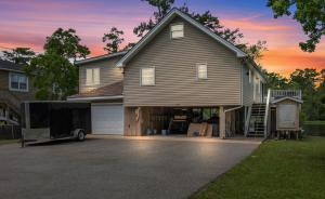 Gallery image of Pirate's Cove Bungalow in Conway
