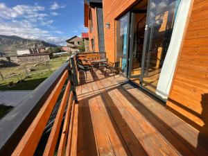 Foto dalla galleria di Mountain View a Kazbegi