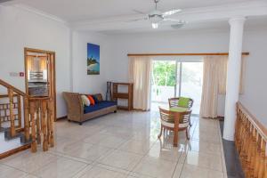 Posezení v ubytování Grann Kaz Guest House