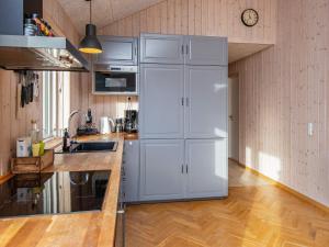 Η κουζίνα ή μικρή κουζίνα στο 10 person holiday home in Haderslev-By Traum +26 φωτογραφίες