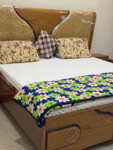 En eller flere senge i et værelse på Gill House