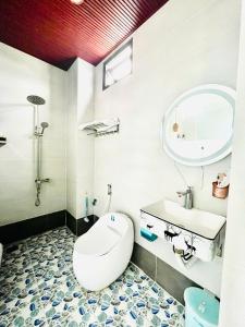 Ένα μπάνιο στο Homestay Lumia Gold +20 φωτογραφίες