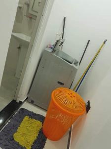 Ένα μπάνιο στο Roshan Villa +2 φωτογραφίες