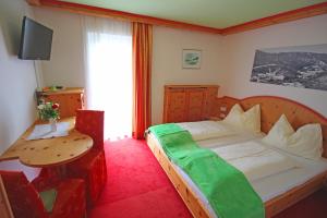 Postel nebo postele na pokoji v ubytování Hotel Käferhube