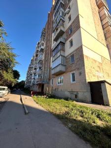 Το κτήριο όπου στεγάζεται  το διαμέρισμα