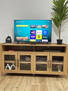 Billede fra billedgalleriet på Cozy first floor, 1bed 1bath Near Airport, Cleveland Clinic, Downtown Cleveland i Cleveland + 1 billede