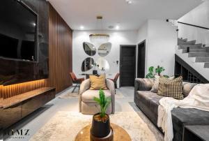 Χώρος καθιστικού στο Dinmahomes +4 φωτογραφίες