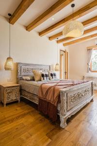 Ένα ή περισσότερα κρεβάτια σε δωμάτιο στο Andara Villa Bali