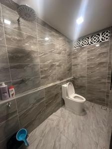 Koupelna v ubytování Eqa's Homestay Perfect for Muslim family vacation