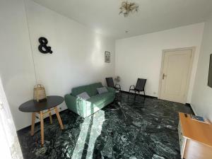 Posezení v ubytování Cruise Lodge Vista Mare + 3 fotografie