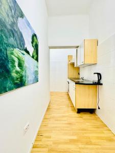 Η κουζίνα ή μικρή κουζίνα στο Beautiful Stay, 10BR Shared Apartment Flat 8 Mins Rathausplatz +108 φωτογραφίες