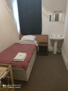 Gallery image of Sussex Lodge Contractors House in Slough