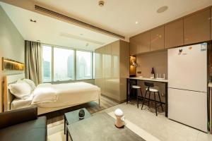 Dapur atau dapur kecil di Weekend Aparthotel West Lujiazui Shanghai
