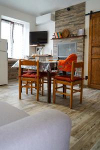 Μια τηλεόραση ή/και κέντρο ψυχαγωγίας στο Casa Vacanze La casa di Astrid
