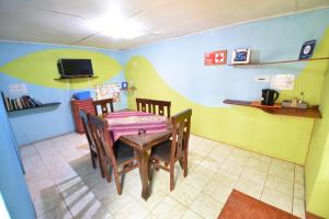 Η κουζίνα ή μικρή κουζίνα στο La Casa EcoExplor +50 φωτογραφίες