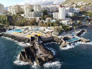 - une vue aérienne sur l'océan dans l'établissement Sea and Sun 4 You - BeatMann, à Funchal