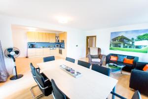 Gallery image of Ski-n-Lake City Apartments in Zell am See