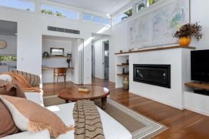 Ruang duduk di Byron Bay Haven