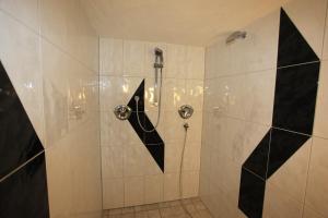 Ванна кімната в Haus Resi