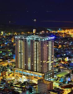 Γενική άποψη της πόλης Ντα Νανγκ ή θέα της πόλης από  αυτό το διαμέρισμα