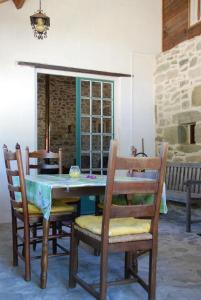 Afbeelding uit fotogalerij van La Porcherie in Lacam-dʼOurcet +41 foto's