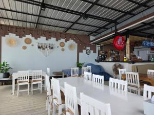 Restaurace v ubytování Villa Sea view