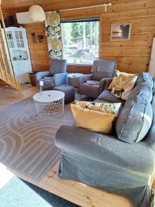 Posezení v ubytování Cabin, North Savo, Rautavaara