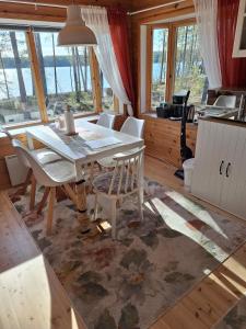 Restaurace v ubytování Cabin, North Savo, Rautavaara