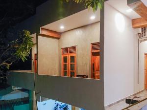 Bazén v ubytování Namal Stay nebo v jeho okolí