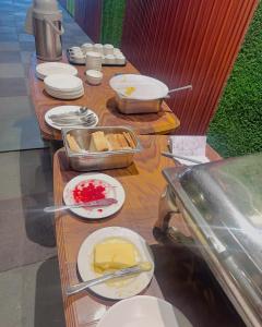 Φωτογραφία από το άλμπουμ του Hotel The Ceremony σε Kalyan