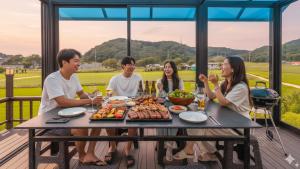 Jídlo v prázdninového domu nebo okolí