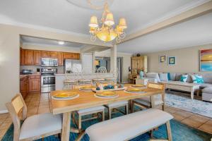 Køkken eller tekøkken på Gulf Place 7B