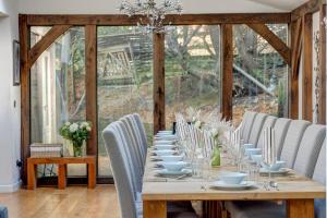 Φωτογραφία από το άλμπουμ του Ridgeway House, spacious, countryside idyll, up to 18 guests σε Lambourn