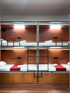 Φωτογραφία από το άλμπουμ του Rahul AC Dormitory Boy's & Girl's σε Νάβι Μουμπάι