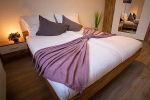 Ένα ή περισσότερα κρεβάτια σε δωμάτιο στο Cozy flat in center