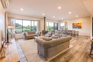 Χώρος καθιστικού στο Piper - Family Retreat in the Heart of Wine Country
